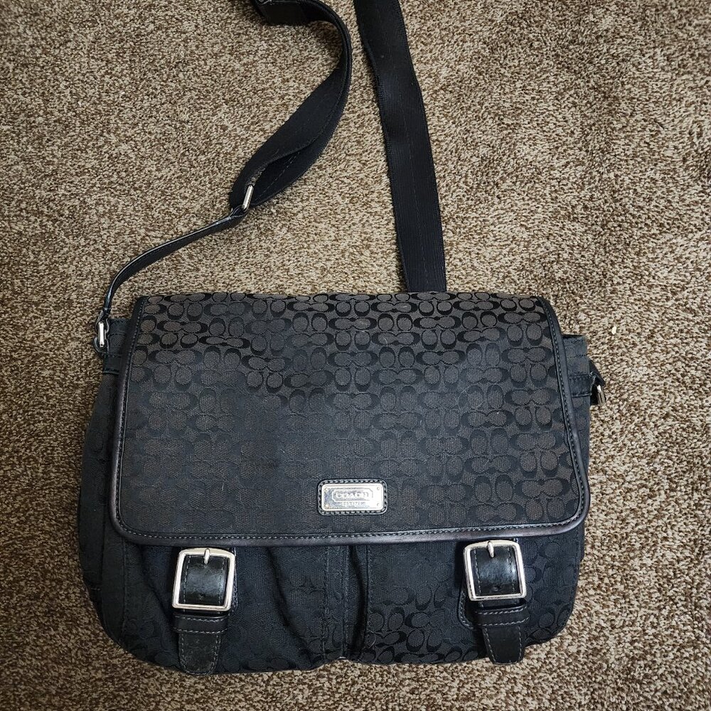 Authentic Coach Messenger Bag Signature Black F70283